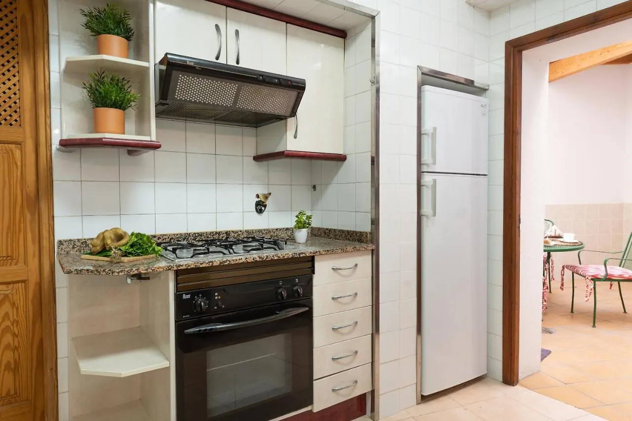 פוינסה Townhouse Can Bregat 0*,  ספרד